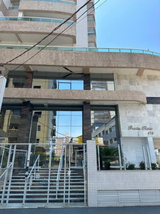Apto Em Praia Grande, Aviacao, 150 M Da Praia! Εξωτερικό φωτογραφία
